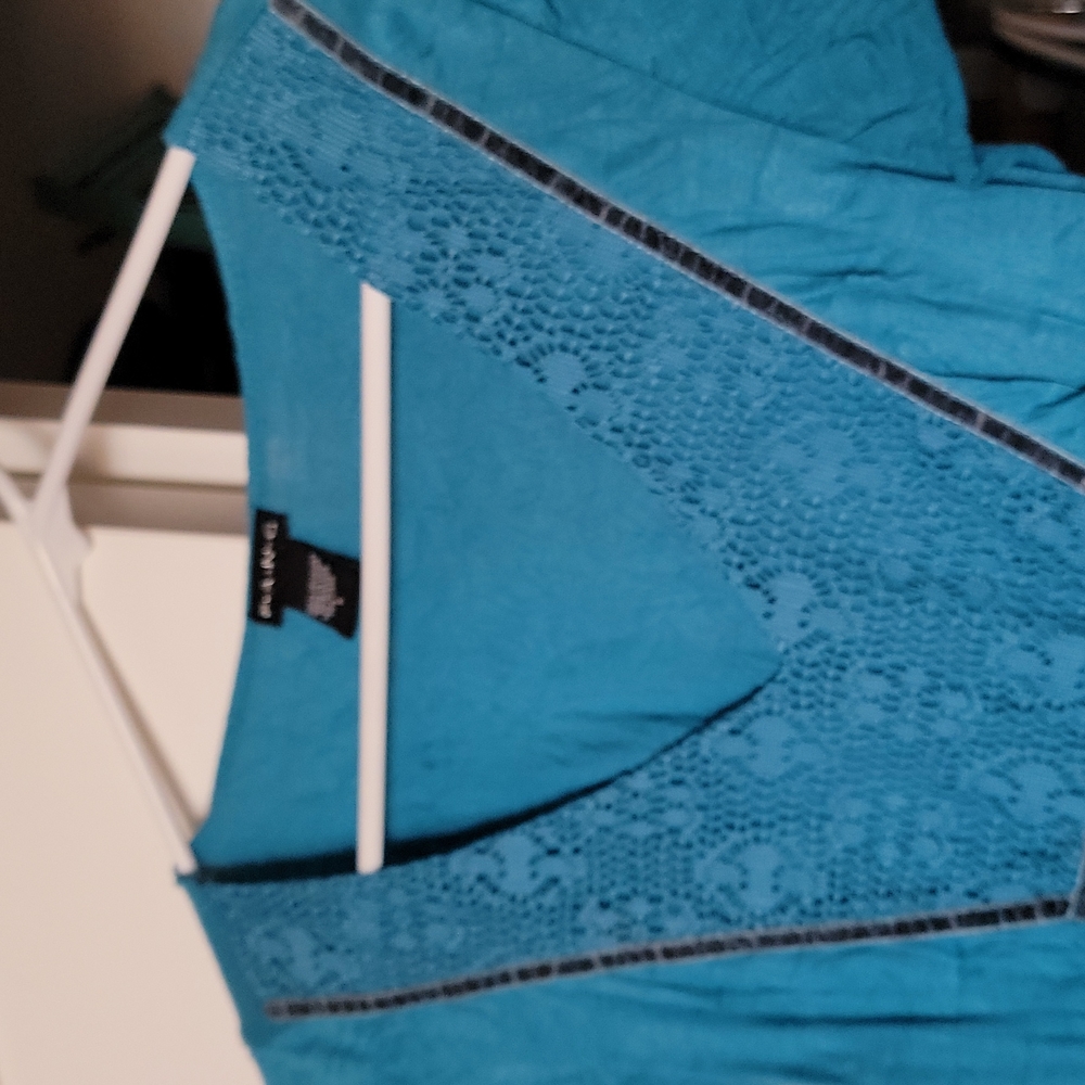 Teal FANG Blouse - Picture 2 of 8